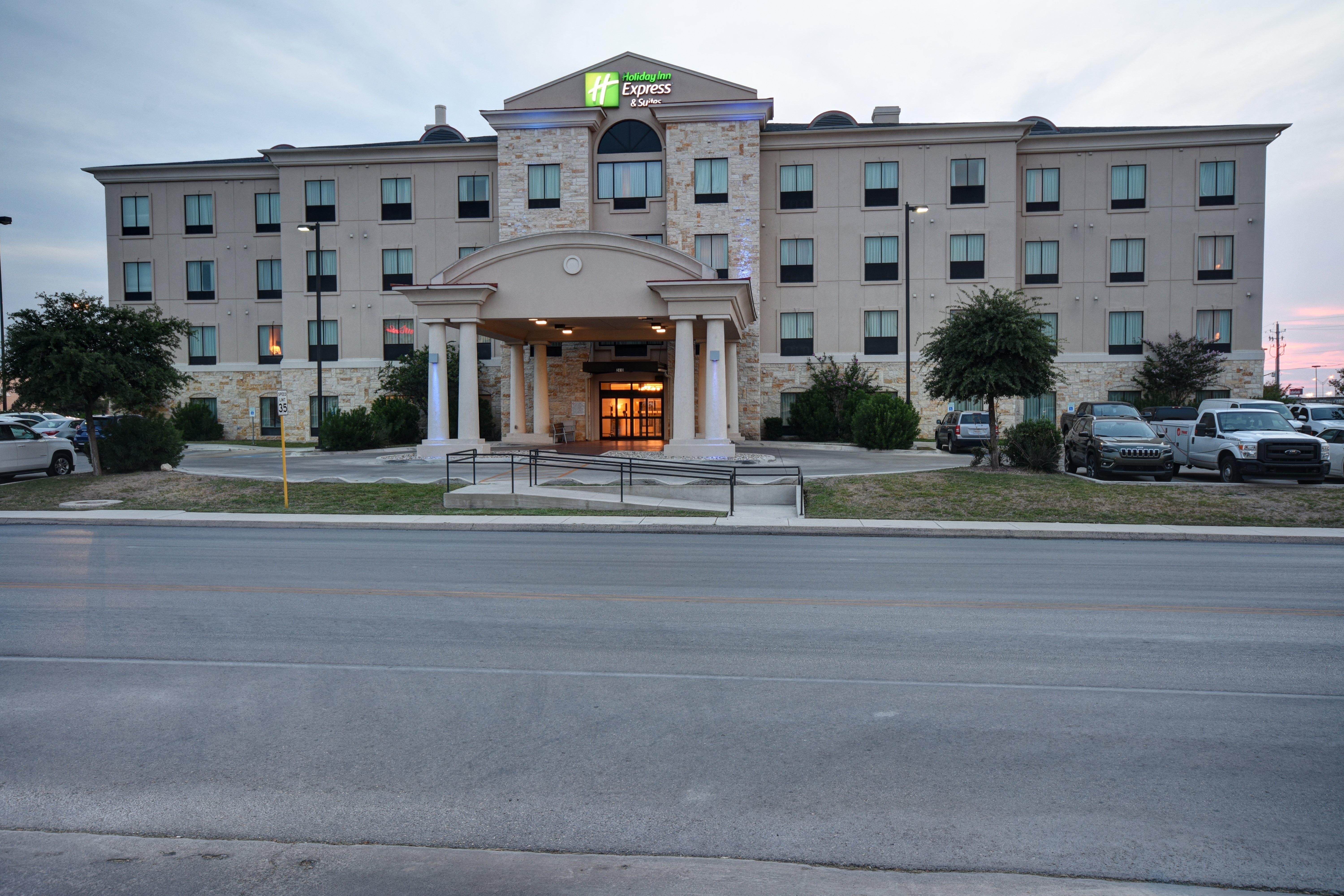 Holiday Inn Express & Suites Del Rio By Ihg Extérieur photo