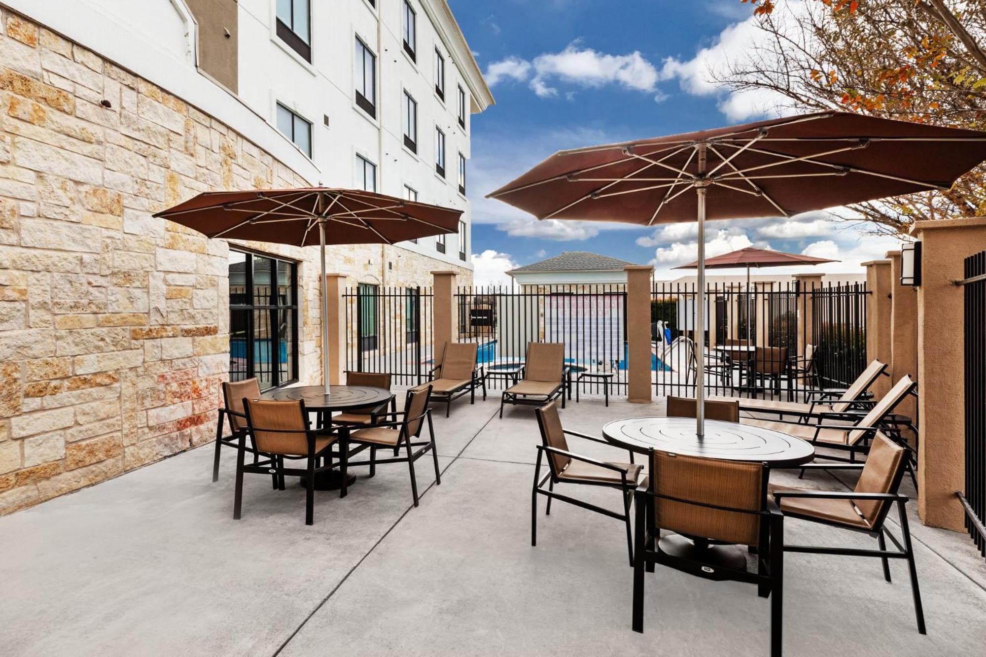 Holiday Inn Express & Suites Del Rio By Ihg Extérieur photo