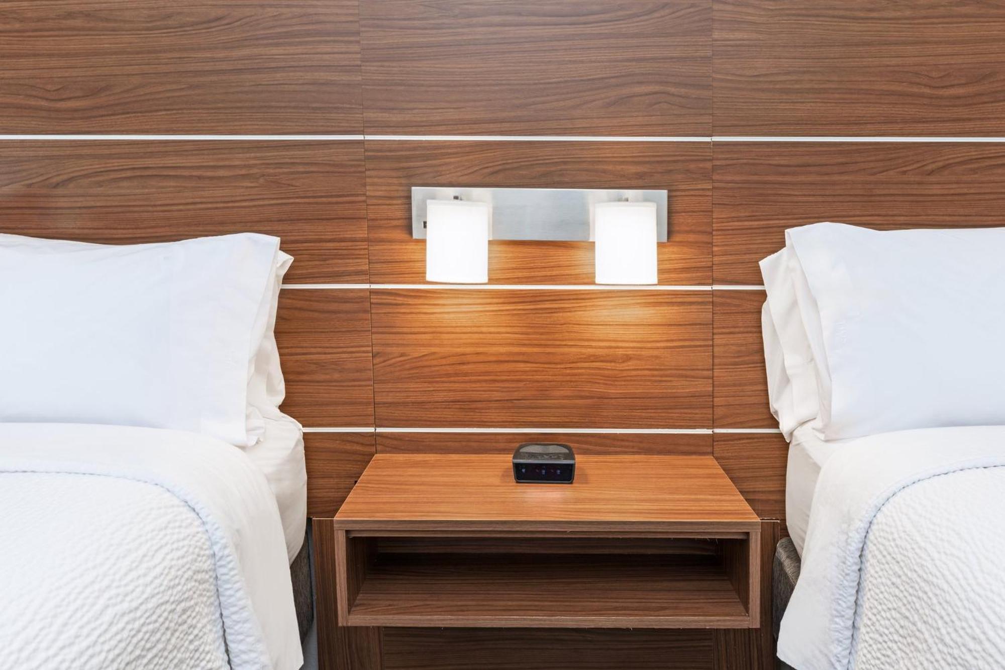 Holiday Inn Express & Suites Del Rio By Ihg Extérieur photo